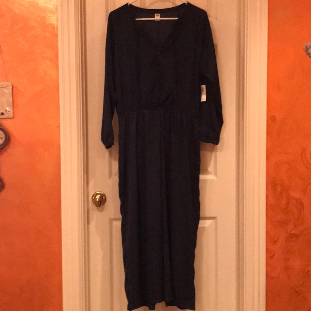 Sleek Old Navy wide leg romper in navy